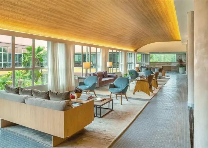 Almenat Embu das Artes, Tapestry Collection by Hilton