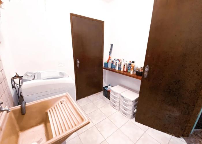 Casa confortável com churrasqueira na Granja Viana