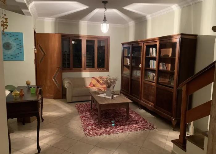 Espaço gourmet e home-office na Granja Viana