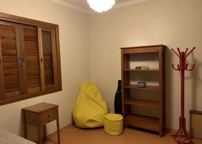 Espaço gourmet e home-office na Granja Viana