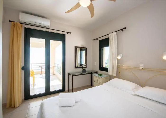 Portela Apartments Kastri
