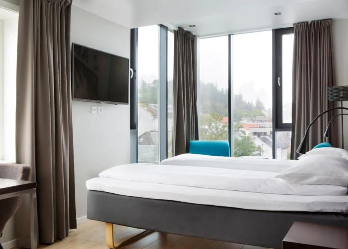 Comfort Hotel Victoria Floro, Markegata 43, 6900, Norway
