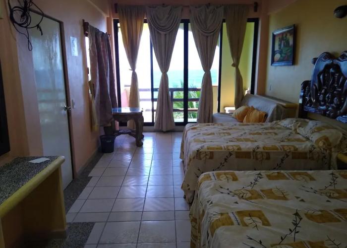 Hotel Marbella Playa Larga