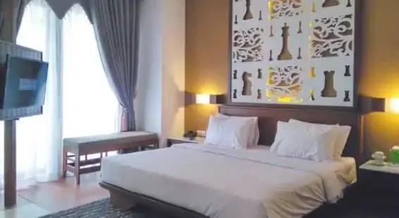 Grand Master Villa Tomohon