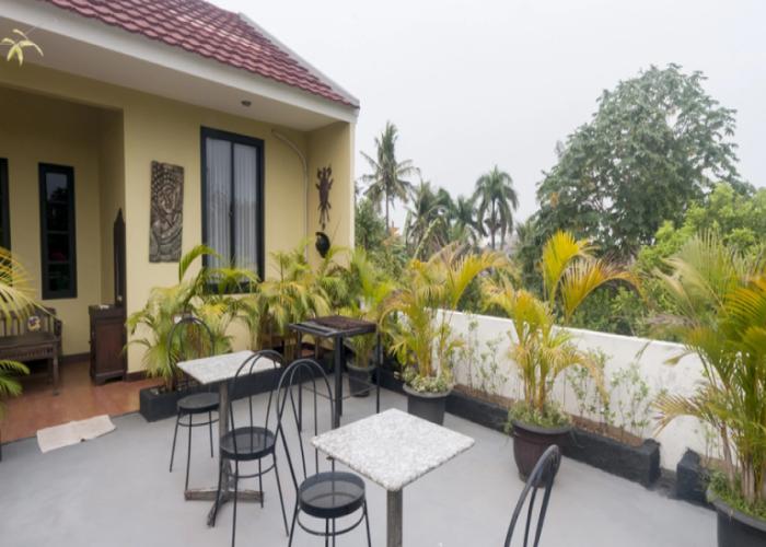 RedDoorz Syariah Plus near Trans Studio Cibubur