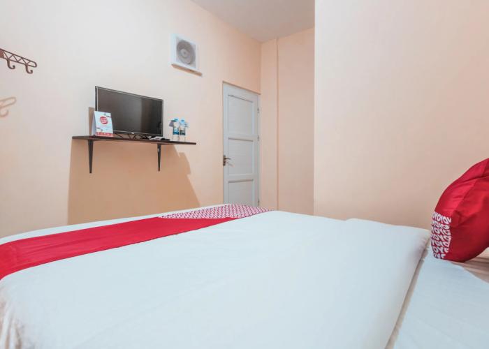 Super OYO 2034 Eden Guest House
