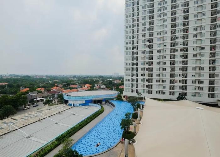 Luxurious and Comfy 2BR Cinere Bellevue Suites Apartment