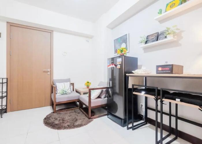 Spacious and Comfortable 2BR Cinere Resort Apartment