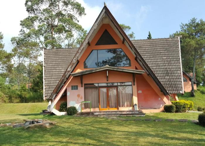 Ciwidey Jungle Villa