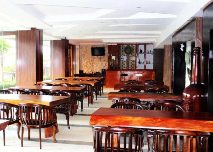 Albis Hotel