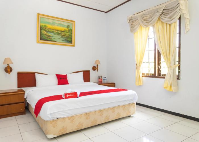 RedDoorz @ Hotel Damanaka Pangalengan