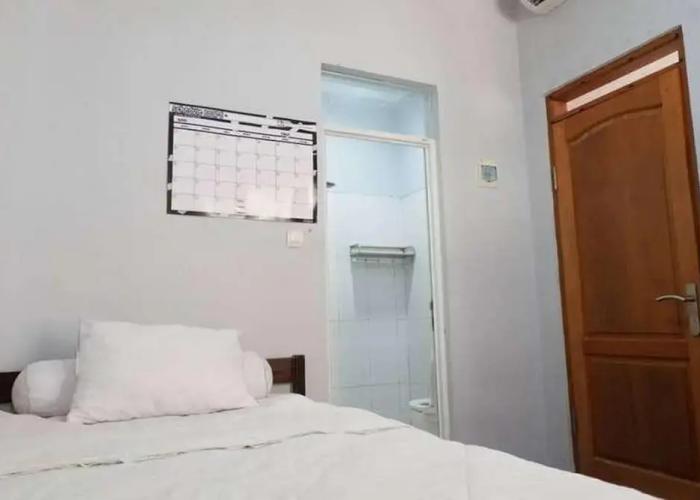 OYO 94119 Pdl Guest House Syariah