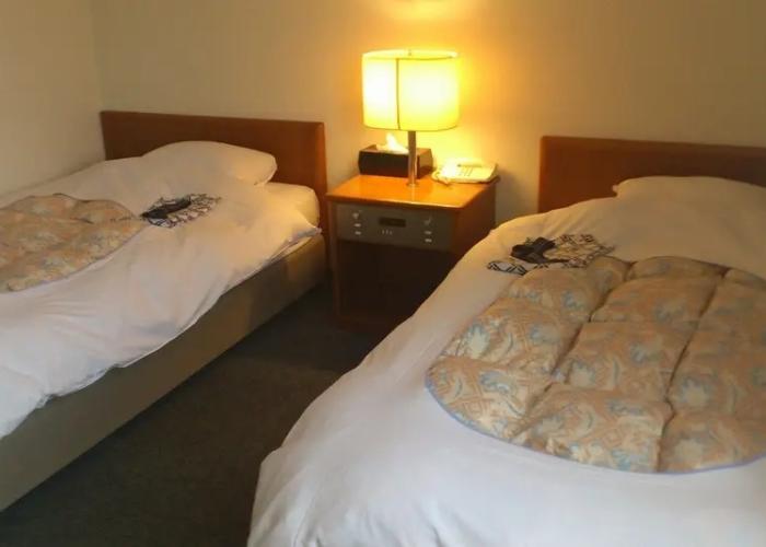 Business Hotel Shell