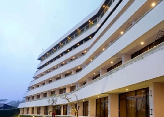 Surya Hotel and Cottages Prigen