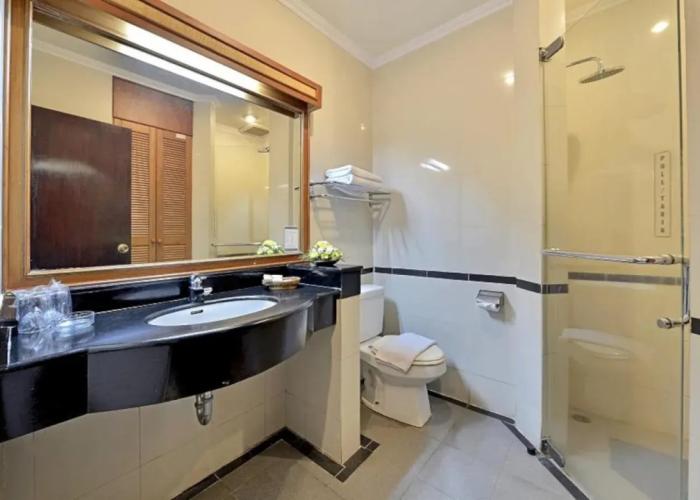 Grand Whiz Hotel Trawas