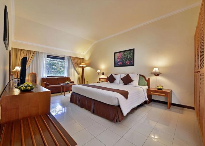 Grand Whiz Hotel Trawas