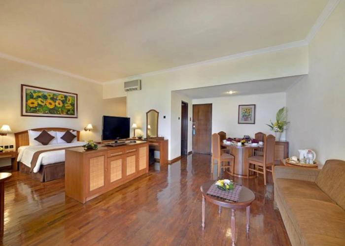 Grand Whiz Hotel Trawas