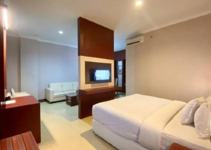Hotel Tosan Solo Baru