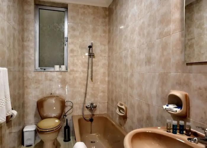 2 Bedroom Central Spacious With Sea Views