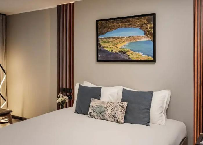 Isabella Suites