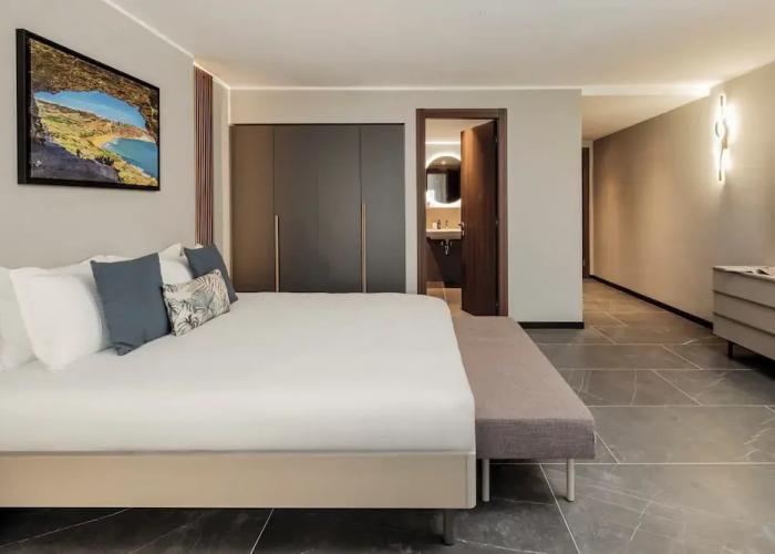 Isabella Suites