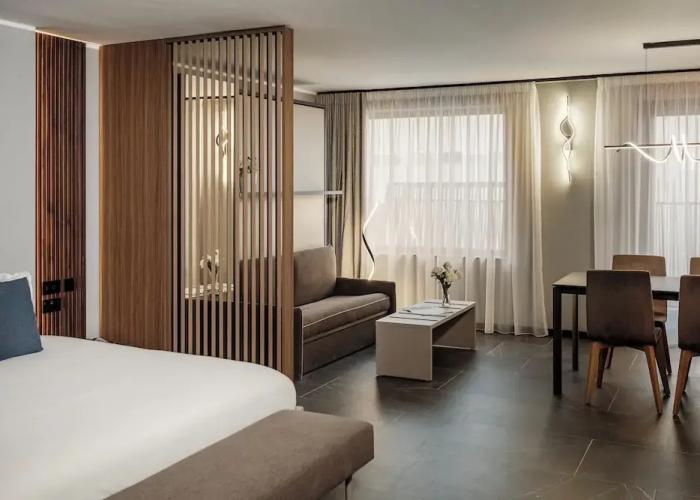 Isabella Suites