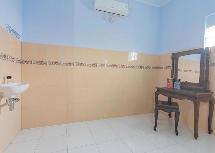RedDoorz Syariah @ Tambak Mekar Street Subang
