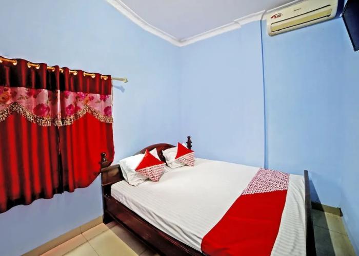OYO 90922 Gurusinga Guesthouse