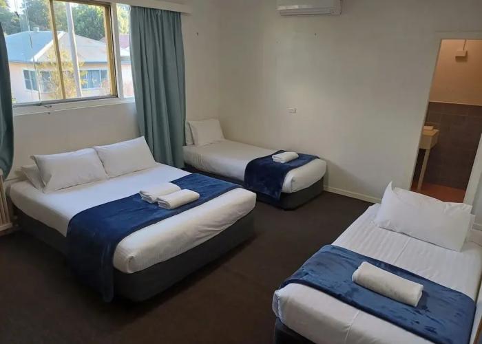Billabong Motel