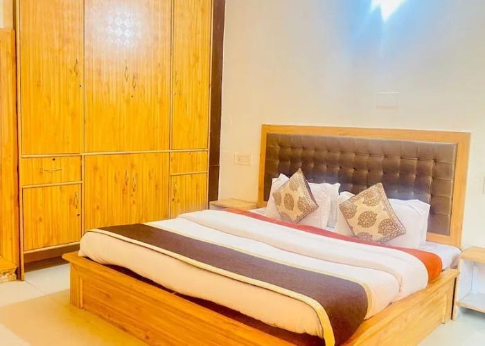 Hotel Vansh