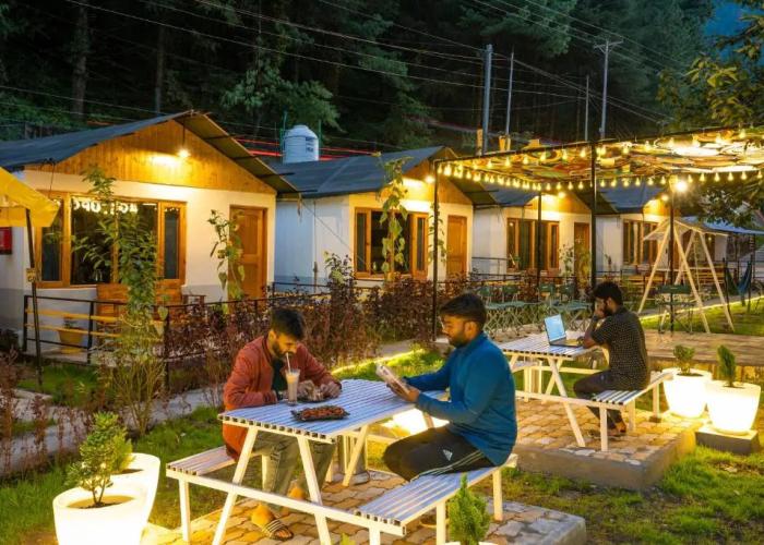 The Hosteller Kasol Riverside