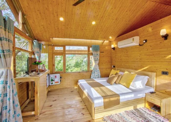 Regal Retreat