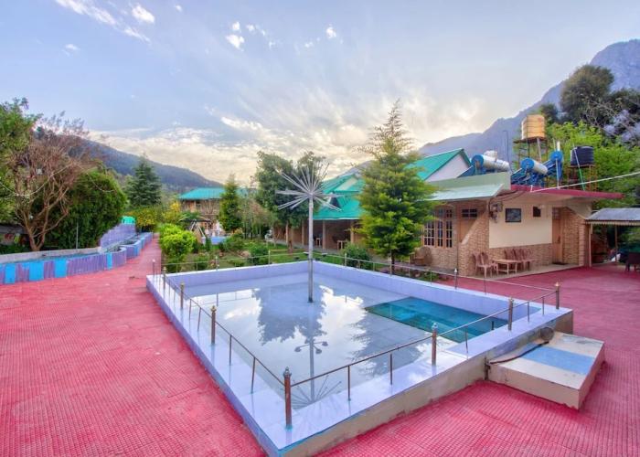 Regal Retreat