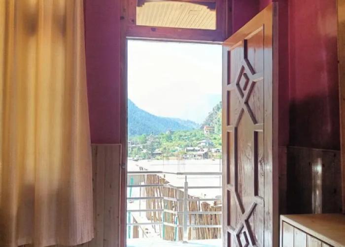 Majestic Mountain Bhaiji Guest House