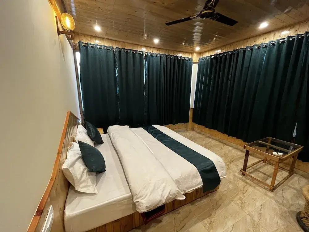 фото Hotel Mid Orchard Kasol (Riverside)