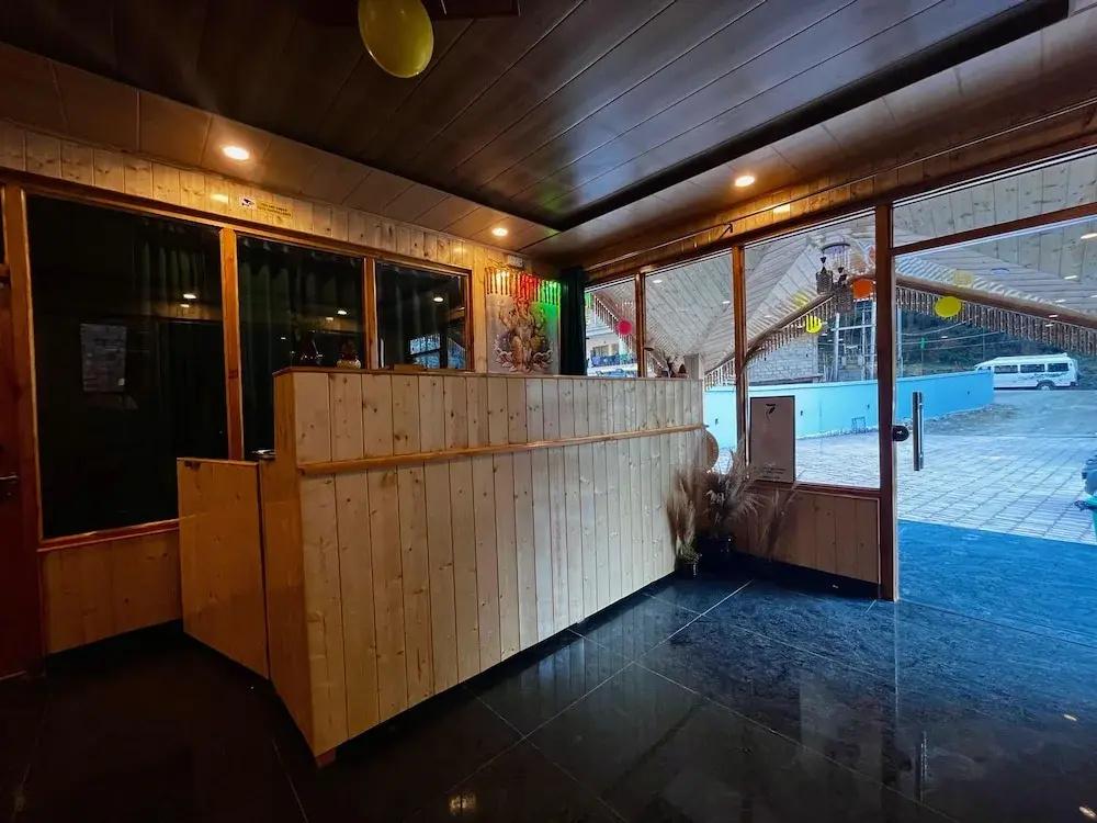 фото Hotel Mid Orchard Kasol (Riverside)