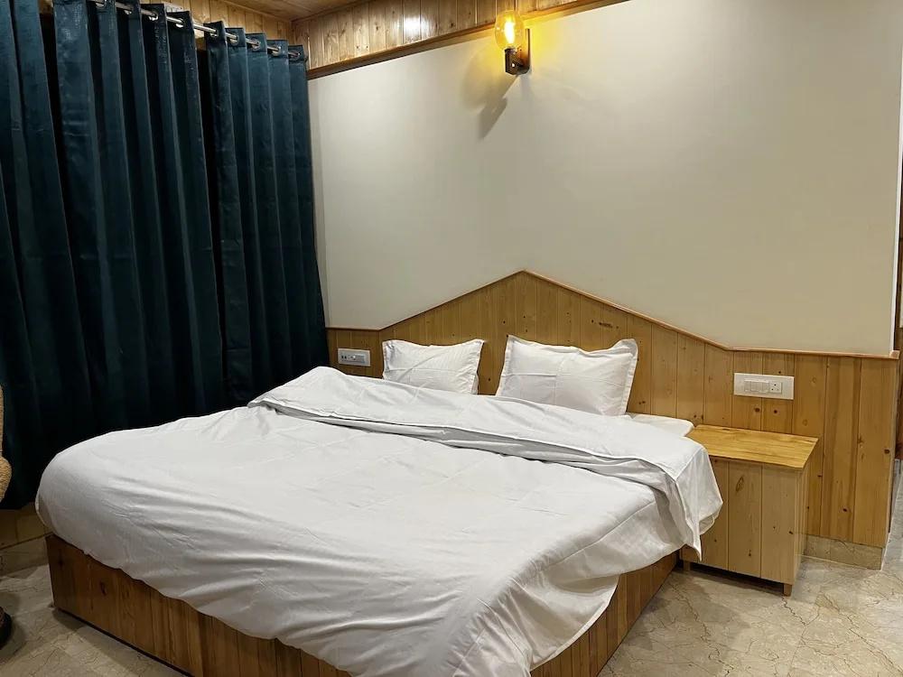 фото Hotel Mid Orchard Kasol (Riverside)