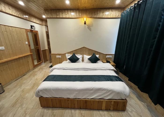 Hotel Mid Orchard Kasol (Riverside)