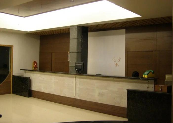 Hotel Sanai Residency