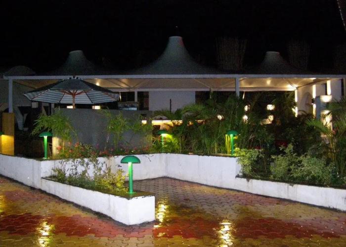Hotel Sanai Residency
