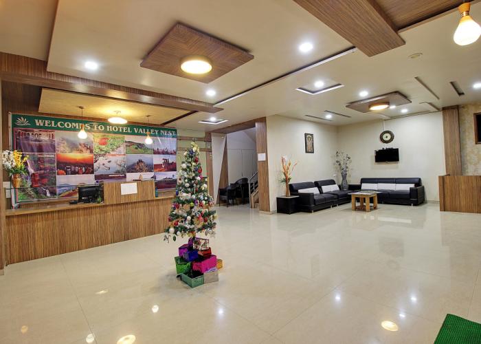 Valley Nest Hotel