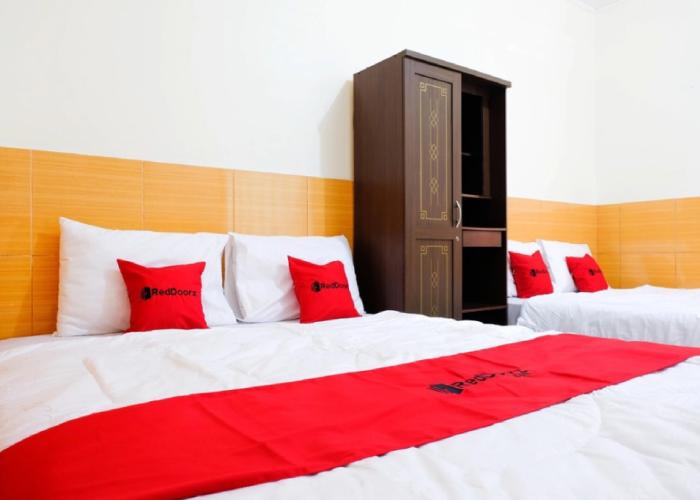 RedDoorz near STAB Syailendra Kopeng