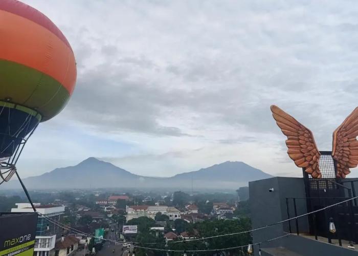 Maxonehotels Loji Kridanggo