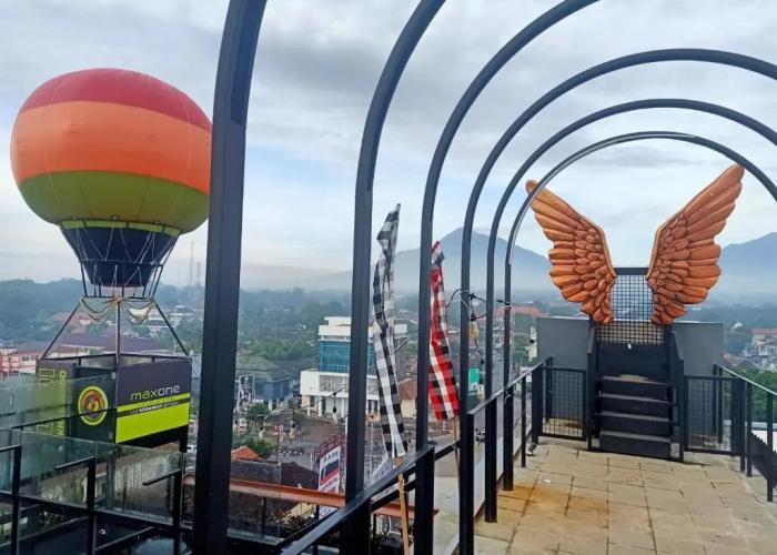 Maxonehotels Loji Kridanggo