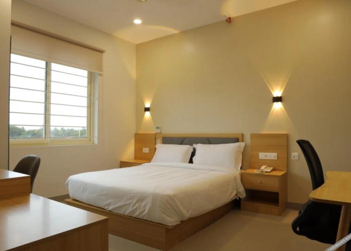 Dreamotel Luxury Suites and Rooms