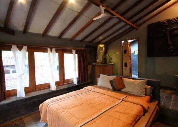Astuti Gallery Homestay