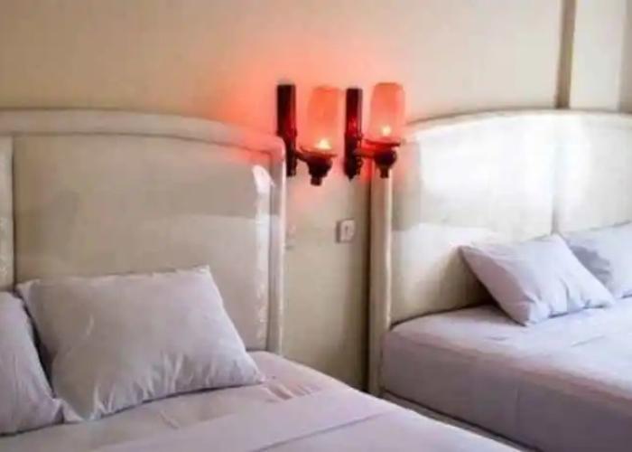 Hotel King's
