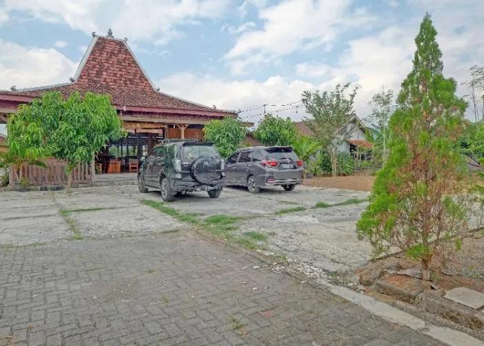 OYO 90354 Ndalem Sabine Syariah