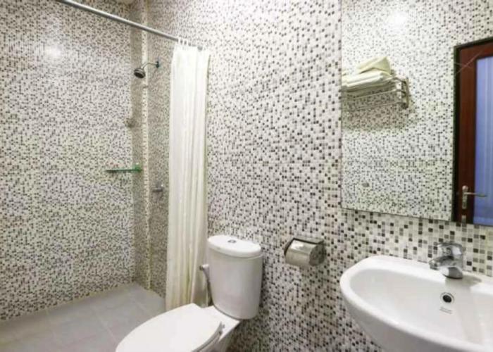 Blitz Hotel Batam Near Sultan Mahmud Ri'ayat Shah Mosque