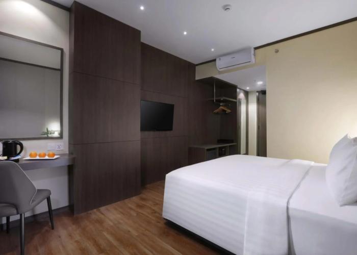 Harper Premier Nagoya Batam